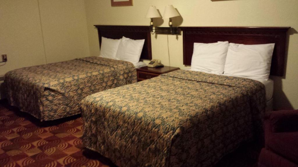 Red Carpet Inn & Suites New Cumberland Room photo